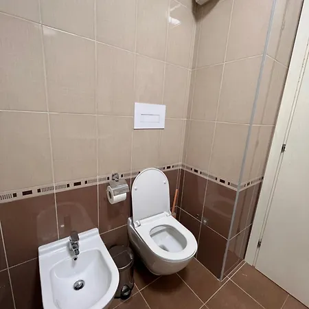Tek Kompleksi Vind Тирана